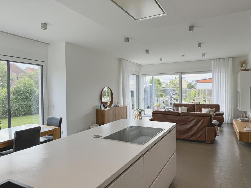 Traumhaftes Einfamilienhaus mit individueller Architektur in Kirrlach! – Bild 6