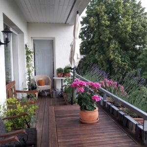 Provisionsfrei: Ruhige 5-Zimmer Wohnung im Grünen, mit optimaler Stadtanbindung und Wärmepumpe