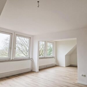 Himbergen - Sehr schöne 4 Zimmer DG Wohnung ab sofort zu vermieten