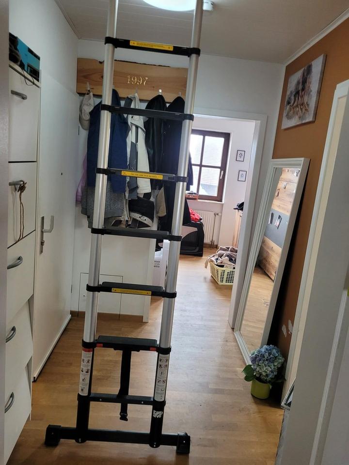 2 ZKB Dachgeschosswohnung in Ortskernlage mit Blick auf die Weinberge – Bild 4