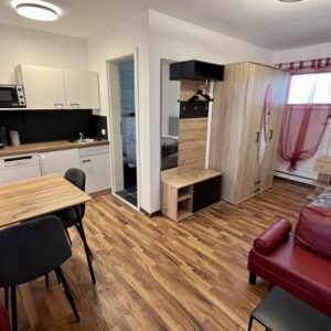 Modernes möbliertes Apartment Studio nahe Messe und Stadtzentrum