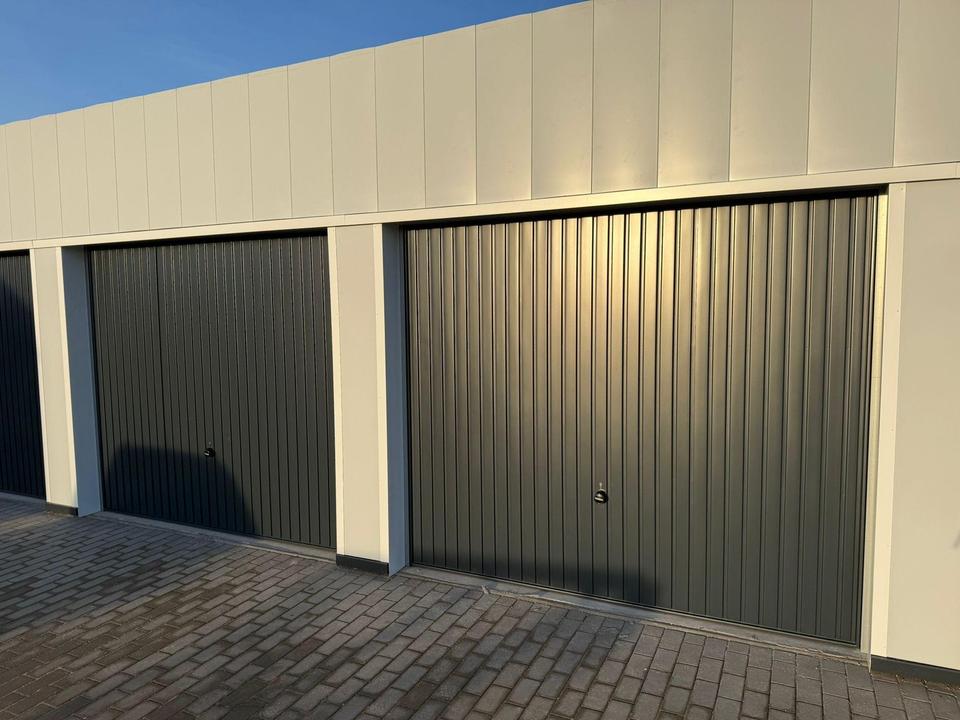 Neubaugaragen inkl Strom und Licht in Halle zu vermieten