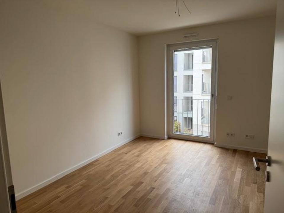 Neubau Erstbezug: 3-Zimmer Wohnung im 2.OG mit Blick ins Grüne – Bild 6