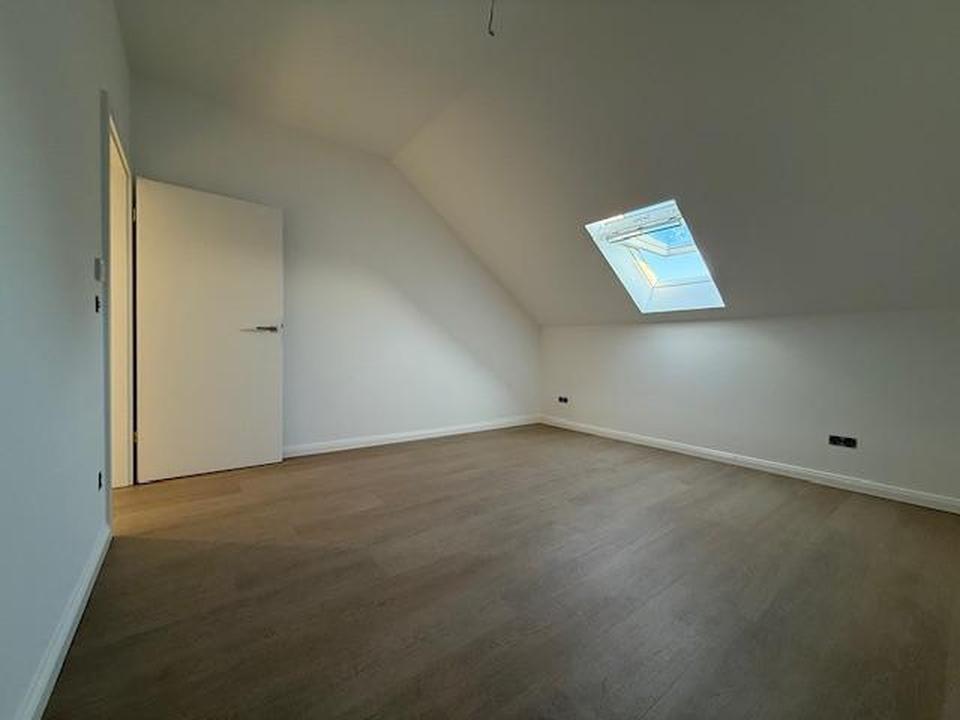 Traumhafte Haushälfte an der Elbe von Privat* Neubau* – Bild 22