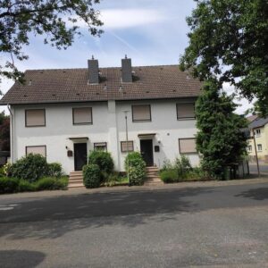 große Doppelhaushälfte ideal zum Wohnen und Arbeiten