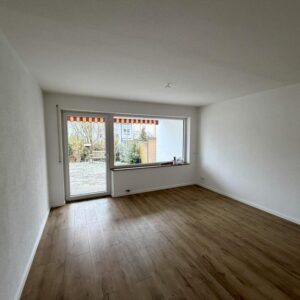 Hochwertig saniertes Reihenhaus mit Garten & Garage - Provisionsfrei!