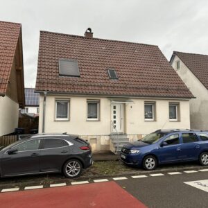 Kernsaniertes Einfamilienhaus in zentraler Lage
