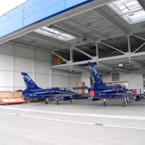 Exklusiver Hangar | Werkstätten | Vorfeld | Büroflächen | Helilager | Direktzugang zum Flugfeld
