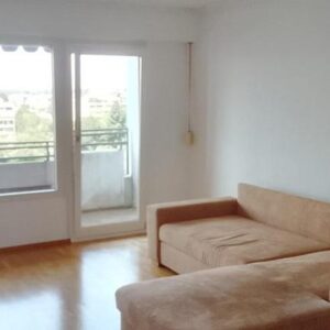 Panoramablick, Dachpool, 3,5-Zimmer-Apartment mit zwei Loggien und Einbauküche in Unterhaching