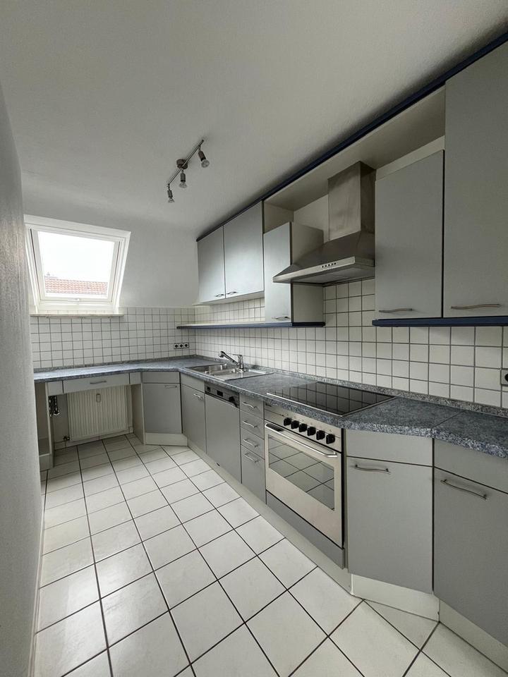 2,5 - Zimmer Dachgeschosswohnung – Bild 7