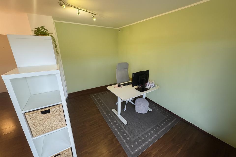 Moderne und große 4 Zimmer-Wohnung zu vermieten – Bild 3