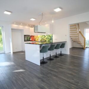 2 Jahre altes Niedrigenergie Traumhaus am Waldrand - Smart-Home!