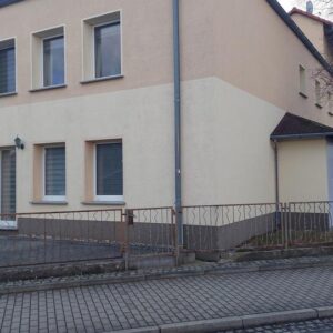 Preiswerte und gepflegte 3,5-Zimmer-Etagenwohnung mit Einbauküche