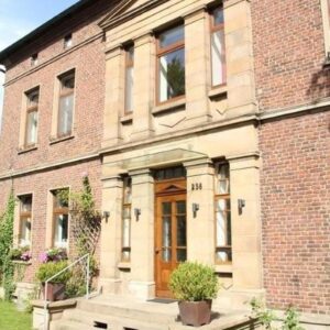 Exklusive Dachgeschosswohnung im barocken Herrschaftshaus – Wohnträume über den Dächern Dortmunds