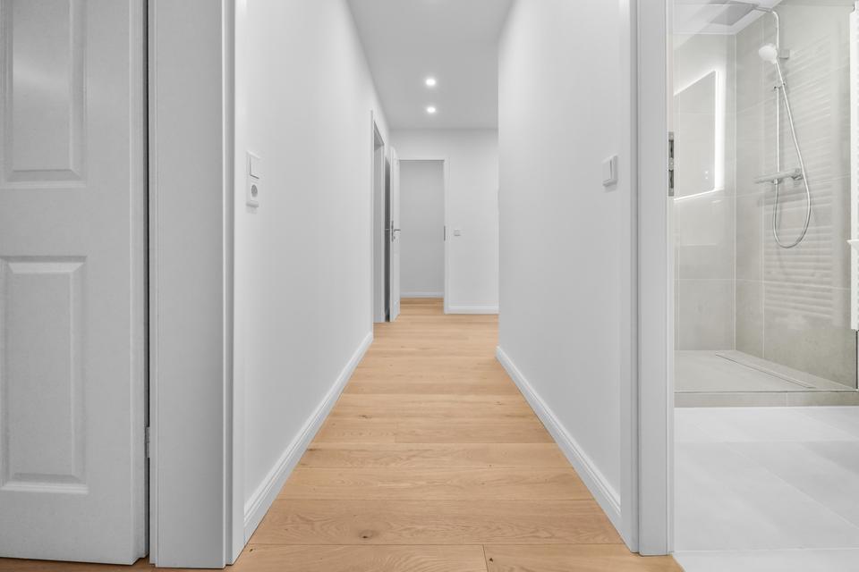 3-Zimmer-Wohnung mit eigenem Garten | kernsaniert | bezugsfertig inkl. Küche – Bild 7