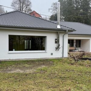 Exklusiver Bungalow in einmaliger Lage direkt an der Donau mit Angelsteg und Schlossblick