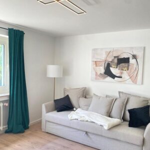 Helles, vollmöbliertes 1-Zimmer-Apartment mit Balkon – Erstbezug nach Sanierung