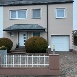 Exklusive top renovierte DHH - VB