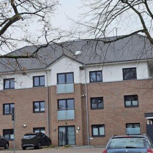 Neuwertige 2-Zimmer Erdgeschosswohnung + Einbauküche + Garten