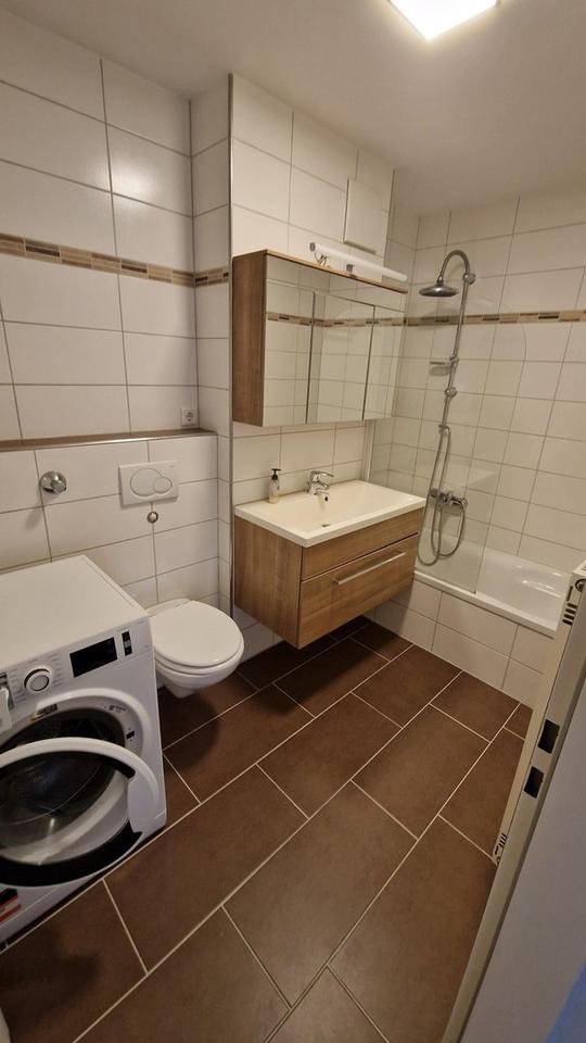 Penthousefeeling - vollmöbliertes 2-Zi-Appartment mit großer Dachterrasse sofort frei! – Bild 4