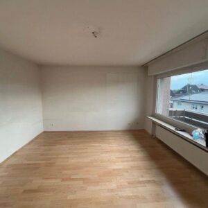 Gepflegte 3 Zimmer ETW (ca. 73 m²) mit Balkon, Garage & Keller