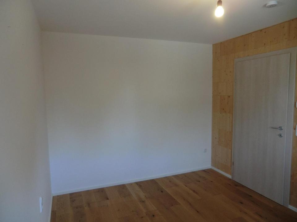 sonnige Wohnung mit großem Balkon / Terrasse – Bild 8