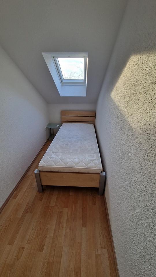 Penthousefeeling - vollmöbliertes 2-Zi-Appartment mit großer Dachterrasse sofort frei! – Bild 6