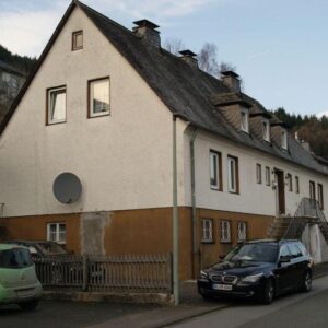 4 Familienhaus günstig zu verkaufen