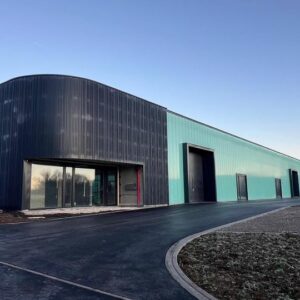 Büro 200m² und Produktionsflächen 640m² in modernem Architektur Neubau