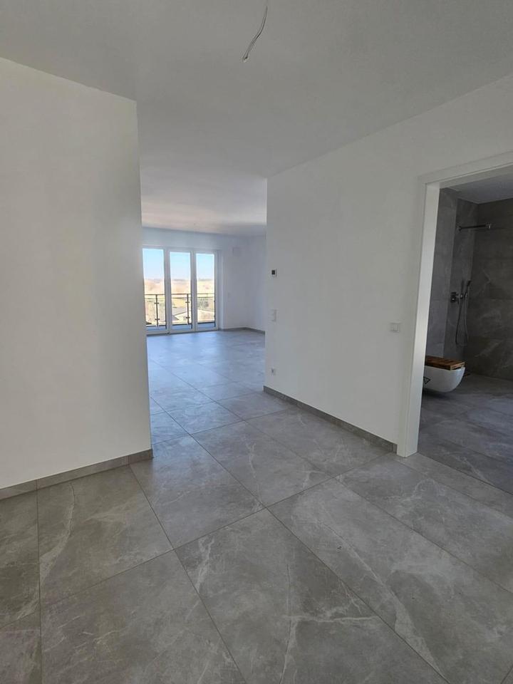 **Design trifft Komfort: Wohnen mit Stil !** – Bild 8