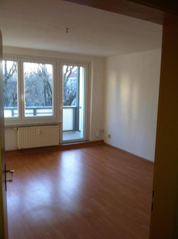 3 Zim.Wohnung, nahe Stadtzentrum, wie Park – Bild 6