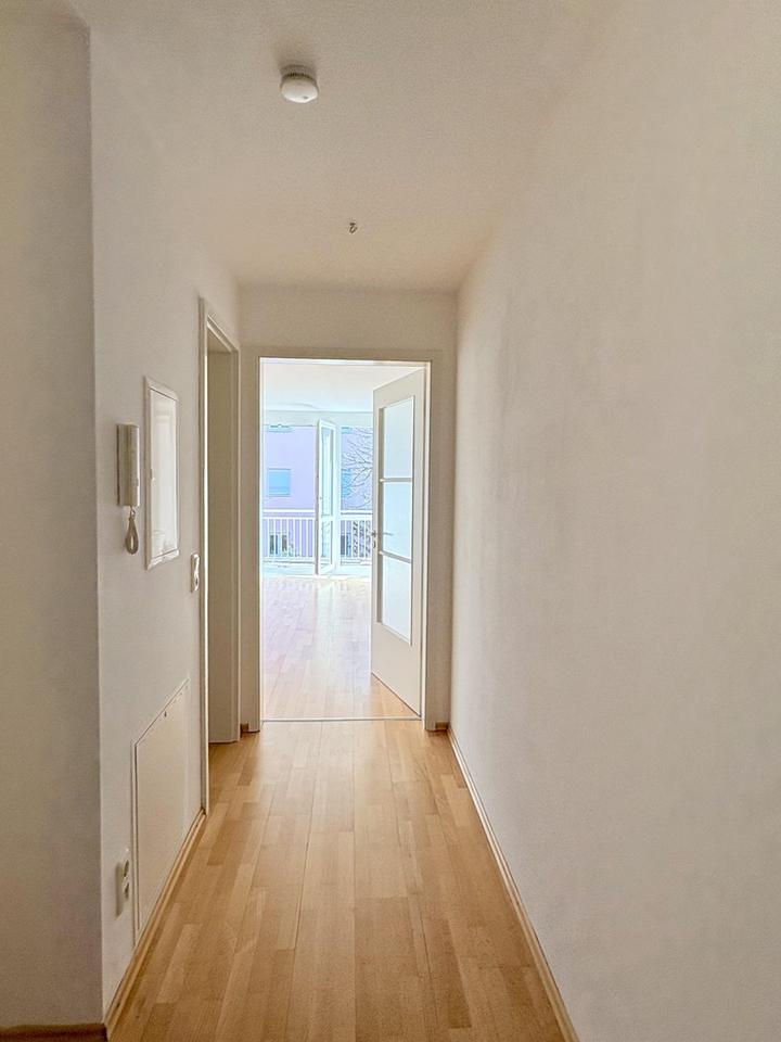 Terrassen 2-Zimmer-Wohnung/möbliert, zentral und ruhig mit Wohlfühlcharakter in Laim – Bild 7