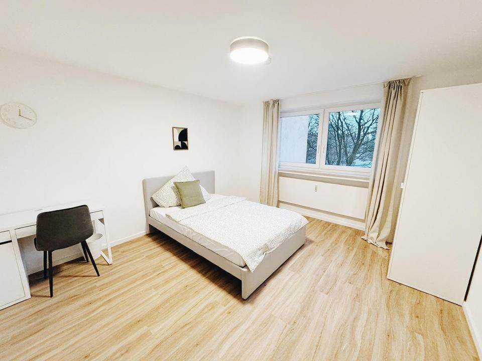 Sanierte 4er WG (Zimmerweise Vermietung / hochwertig möbliert)