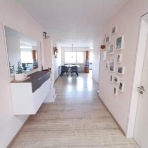 Provisionsfrei - 4,5 Zi. Wohnung Lindenhof - hell und saniert