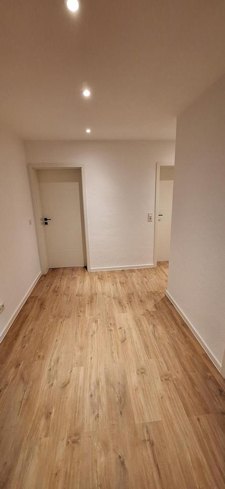 Büro/Praxisfläche ca. 100 qm in Bad Soden kernsaniert, Bahnhofnähe, bis zu 4 KFZ Stellpl. – Bild 3