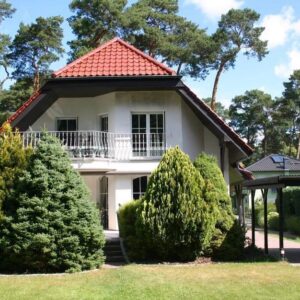 Wohnen am Wald – Einfamilienhaus mit Garten, Kamin & Homeoffice in Wildau