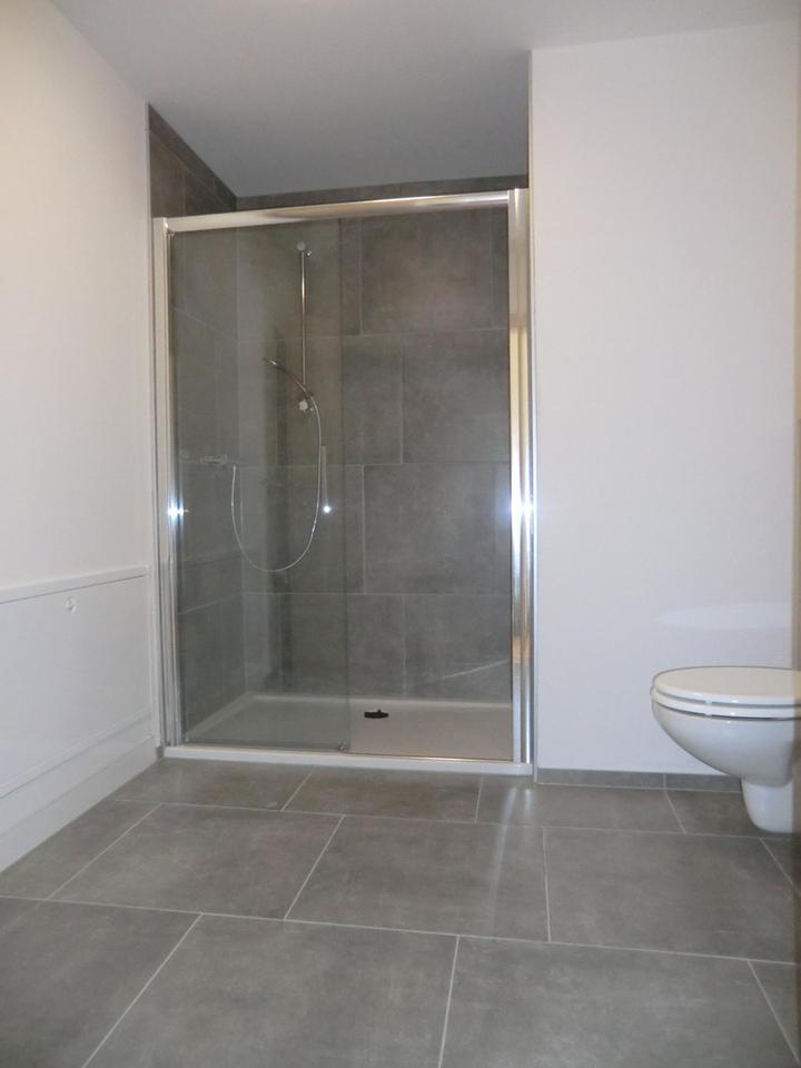 sonnige Wohnung mit großem Balkon / Terrasse – Bild 10