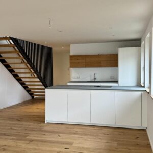 Familientraum Modernes Wohnen auf zwei Etagen - Maisonette im Stil eines Stadthauses