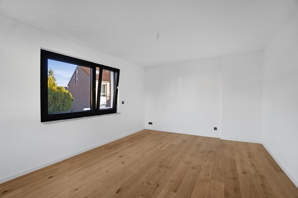 Modernisierte Doppelhaushälfte mit Dachterrasse, Photovoltaik & Garage in ruhiger Lage – Bild 9