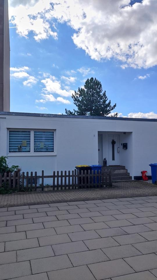 Modernisierter Reihenhaus mit Garten, Terrasse und Pool – Ihr neues Zuhause in Nürnberg-Ziegelstein – Bild 2
