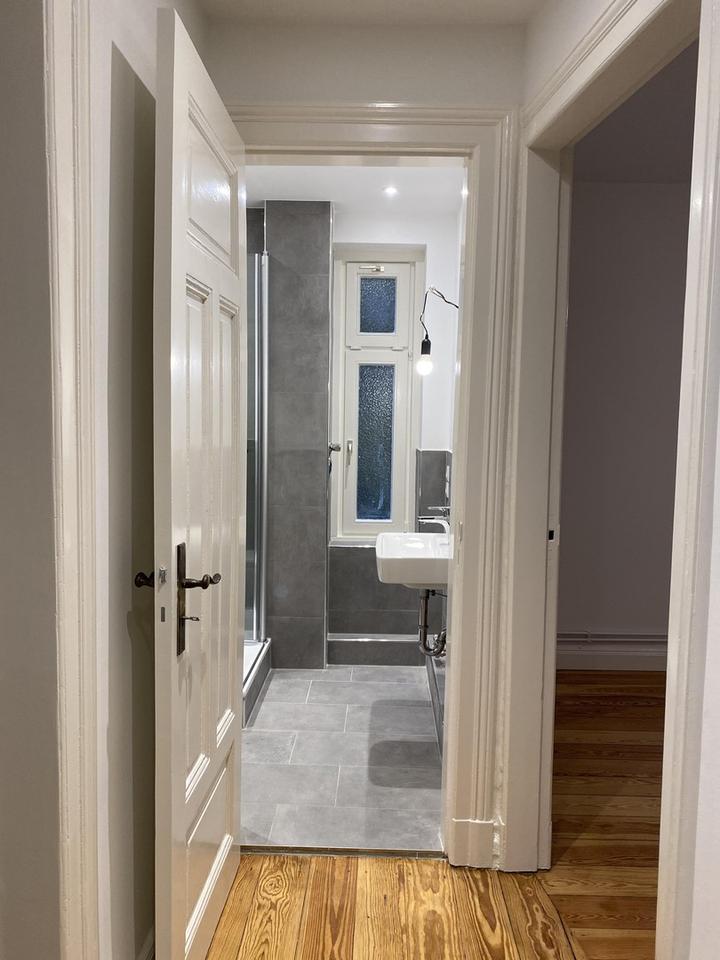 Charmante, helle kernsanierte Altbauwohnung im Herzen von Winterhude – Bild 3