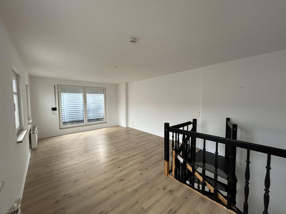 Ruhige 2-Zi.-Maisonette mit Terrasse 2./3. OG & Top-Anbindung in Sudenburg direkt am Südring – Bild 3