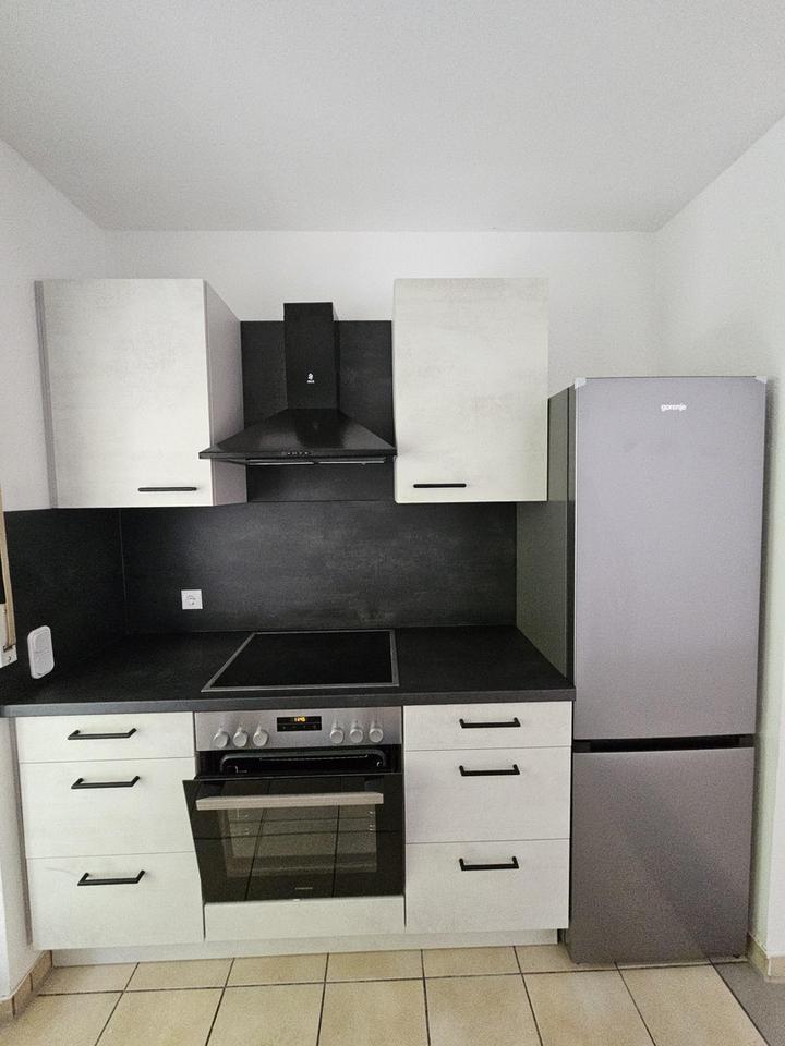 Balkon, EBK & Parkplatz zentral – Bild 10