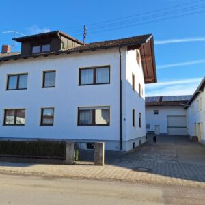 Haus mit Lagerhallen Provisionsfrei