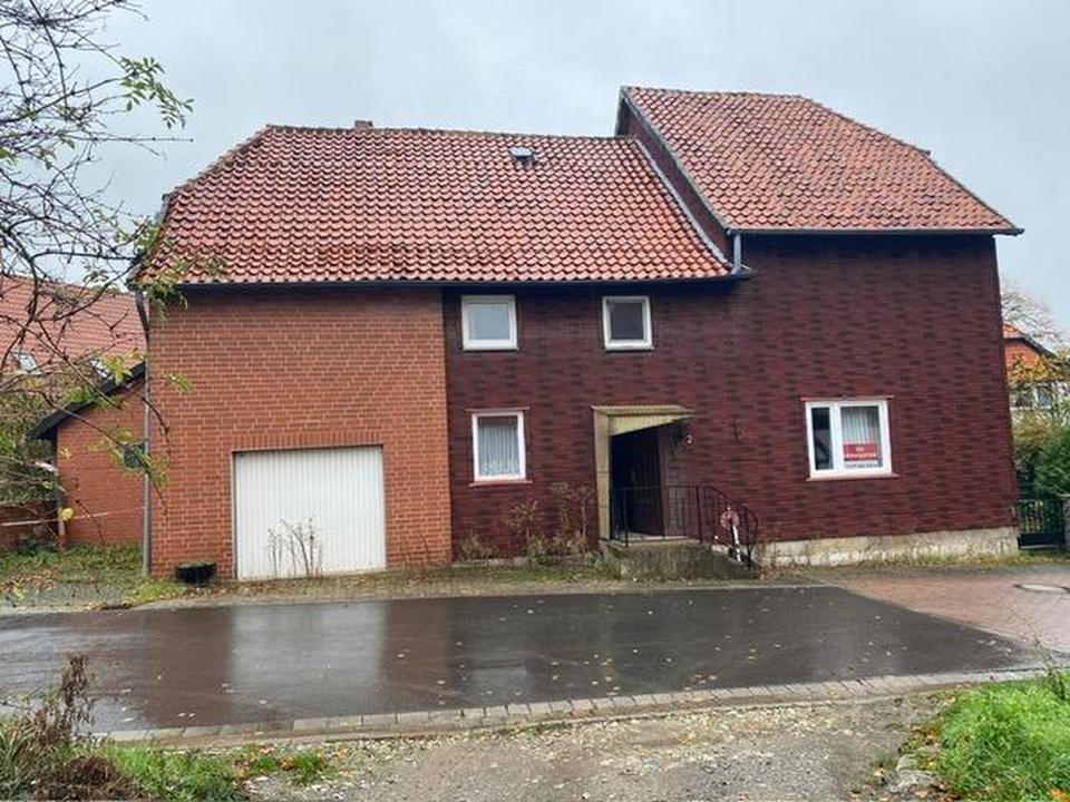 Sarstedt-Hotteln, Haus für große Familie; leerstehend,FESTPREIS !!! nur 169.000,- €