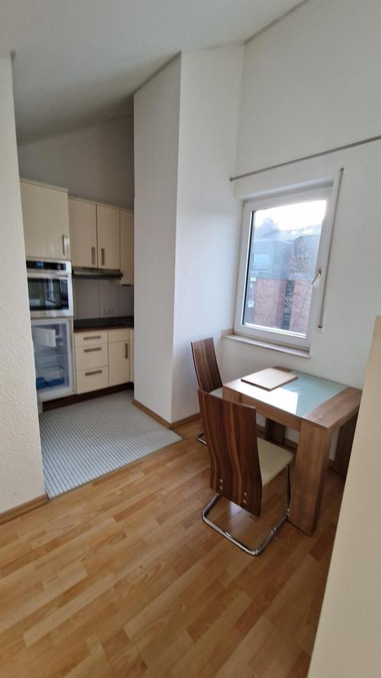 Penthousefeeling - vollmöbliertes 2-Zi-Appartment mit großer Dachterrasse sofort frei! – Bild 3