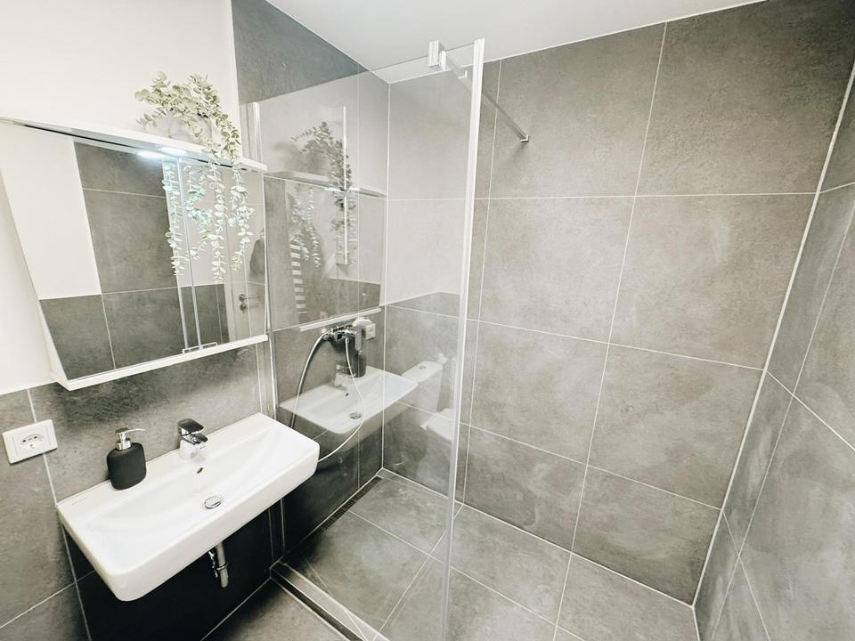 Sanierte 4er WG (Zimmerweise Vermietung / hochwertig möbliert) – Bild 14
