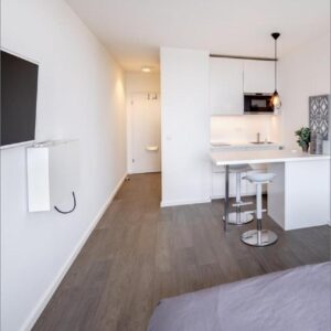 Bestlage Haidhausen (nahe Wiener Platz) , 36m2, Balkon, Erstbez. nach Kernsan., all-inclusive-Miete