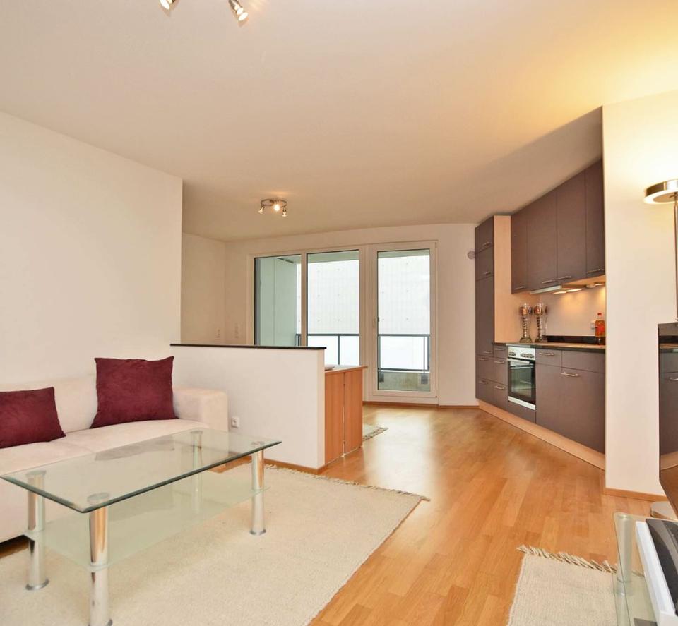 -provisionsfrei- ruhig, zentral (direkte Nähe Pasing Arkaden), 1,5 Zimmer