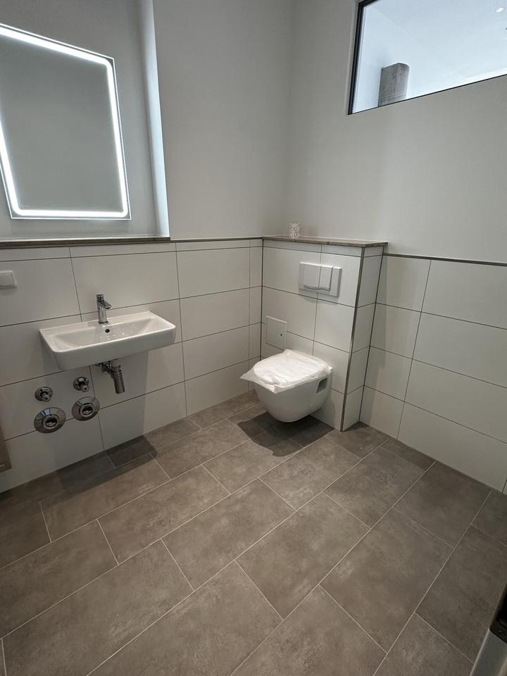 2 - Raum Wohnung, Kleiner Werder, Balkon, Stellplatz, Saniert – Bild 8